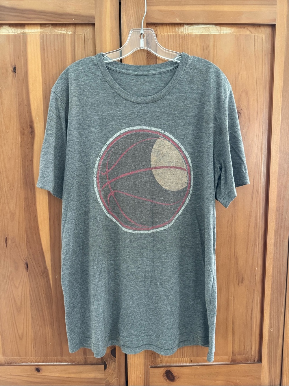 Men's Gray Short-Sleeve OSU Basketball Graphic Tee